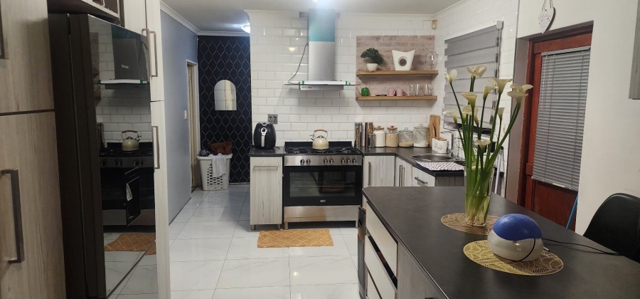 3 Bedroom Property for Sale in Bardale Village Western Cape